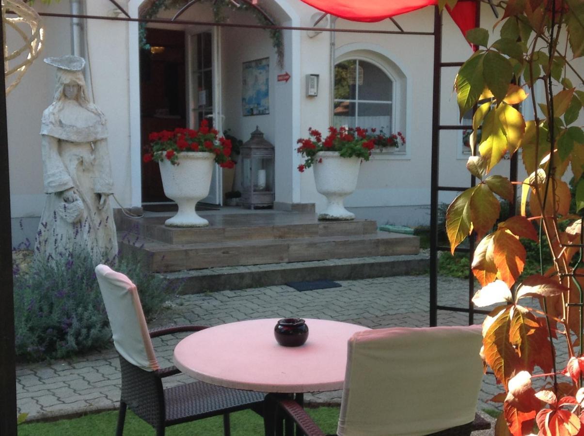 Hotel Zsida Szentgotthárd المظهر الخارجي الصورة